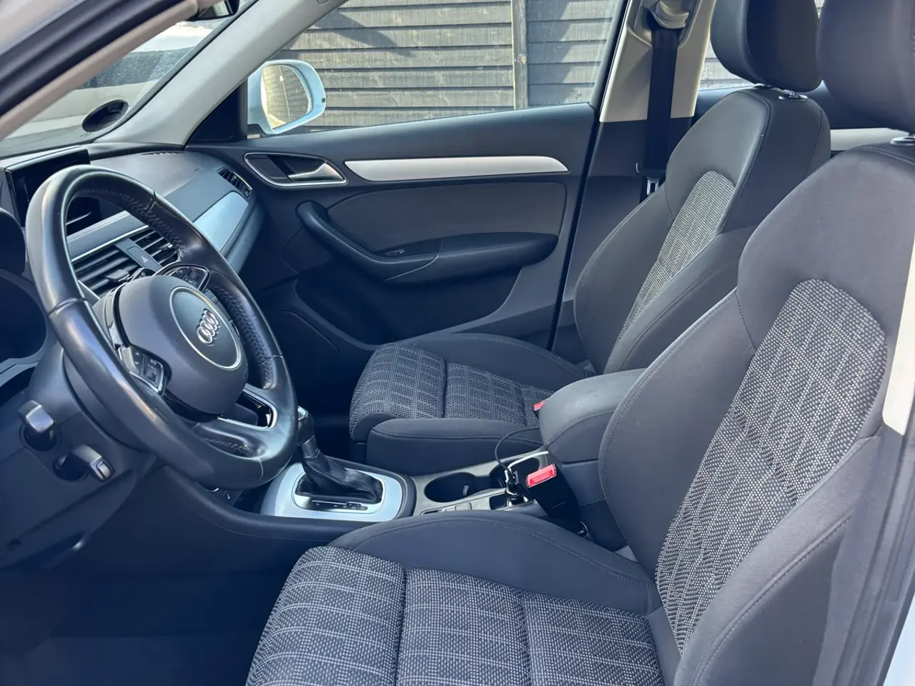 Billede 6 - Meget velholdt Audi Q3 med automatgear
