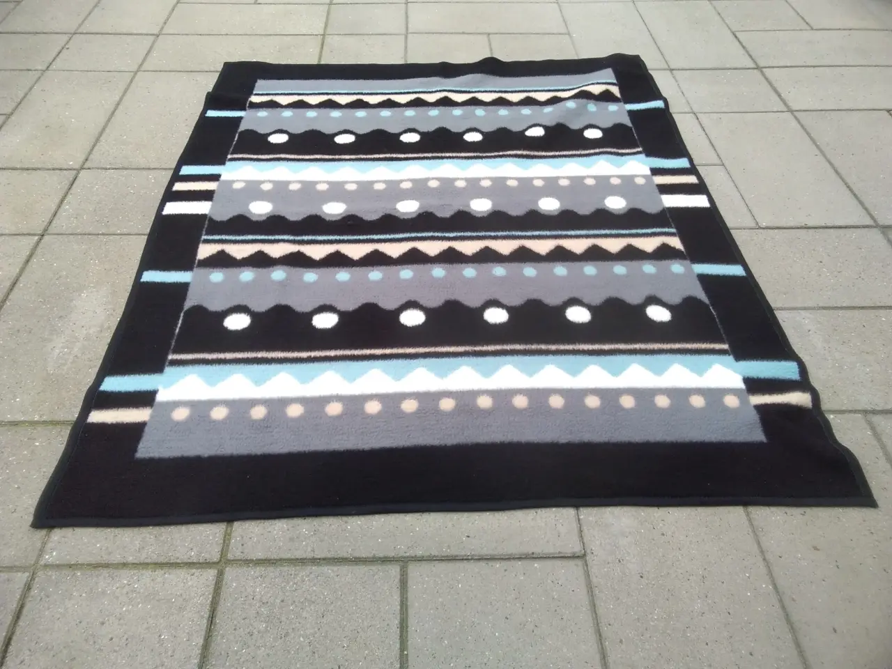 Billede 1 - retro tæppe 145x175cm