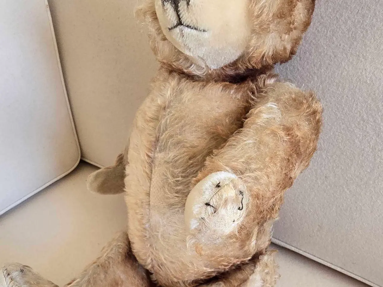 Billede 3 - Meget gammel bamse der giver lyd fra sig