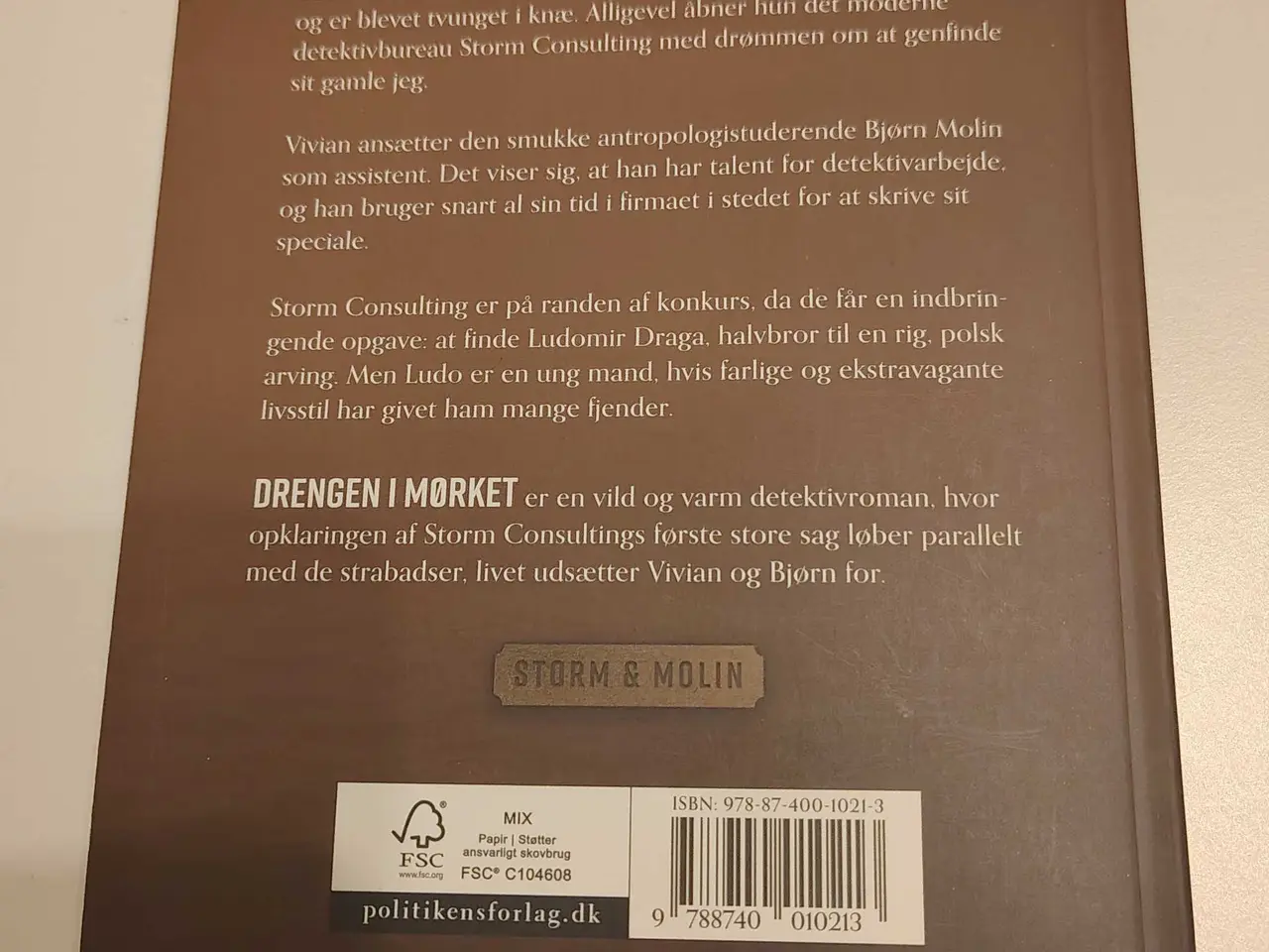 Billede 2 - Drengen i mørket 