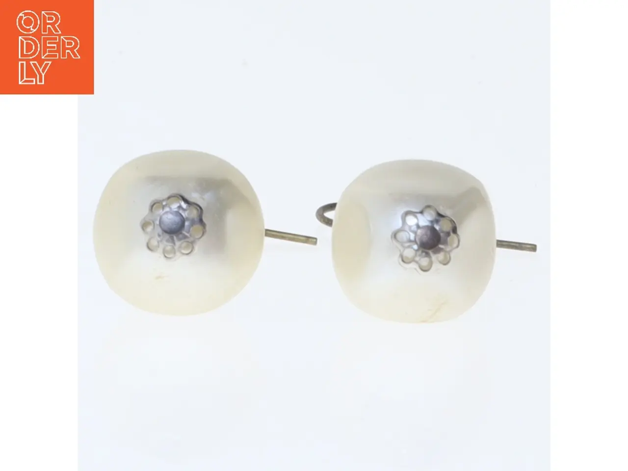 Billede 2 - Hængende øreringe med perlelook (str. 4 cm)
