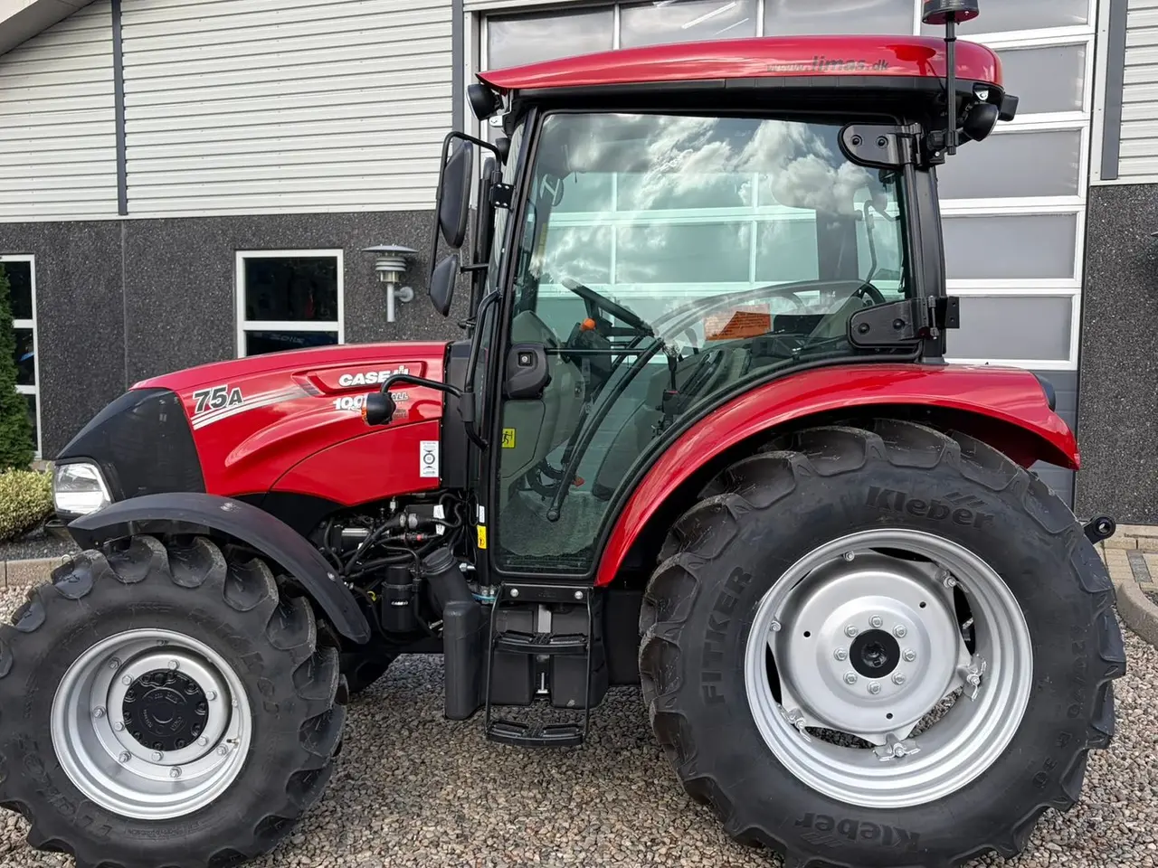 Billede 10 - Case IH Farmall 75 A med vendegear og brede hjul