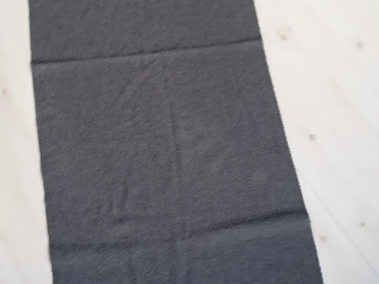 Billede 5 - Calvin Klein Jeans halstørklæde. Uld