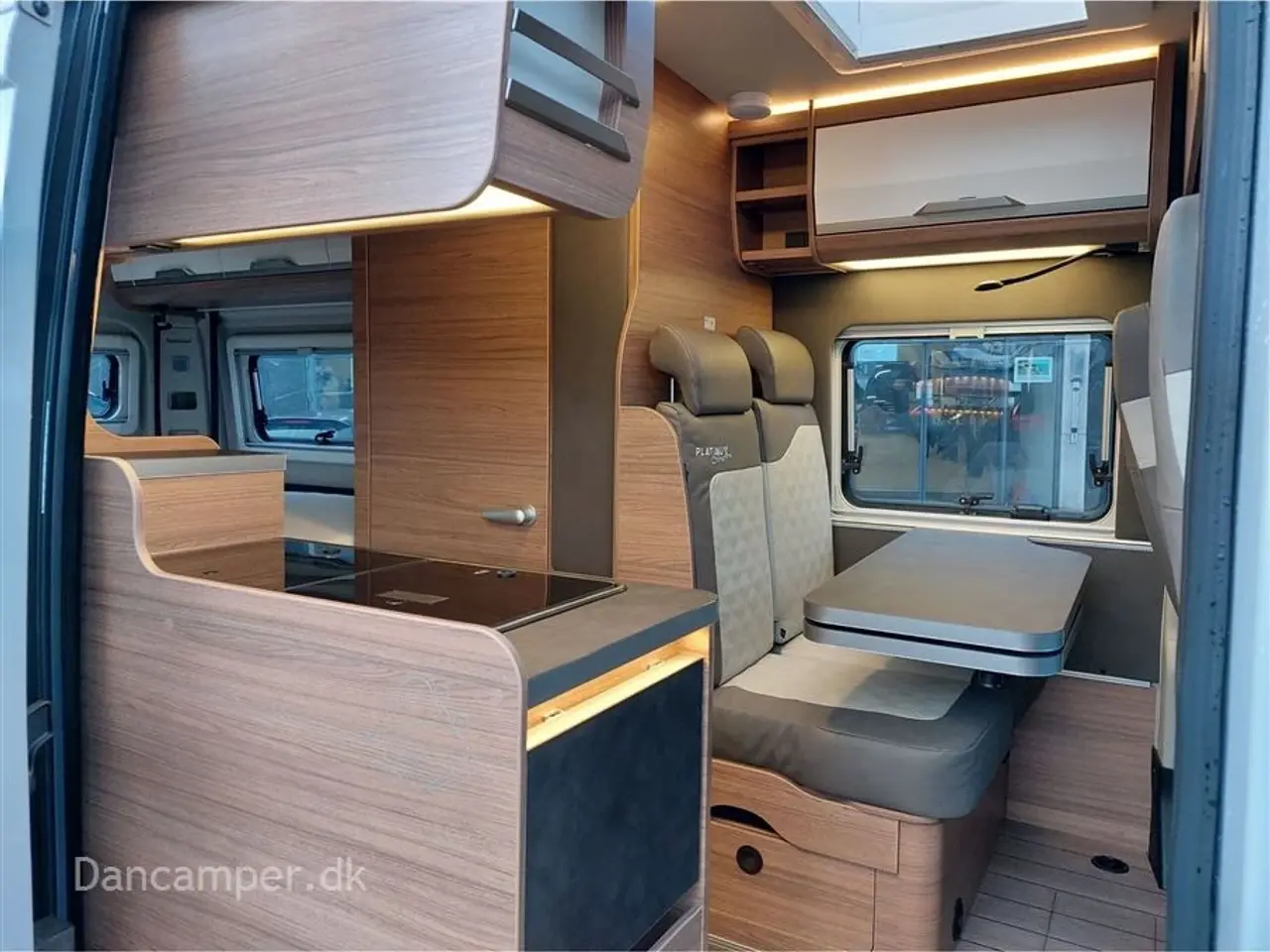 Billede 11 - 2024 - Knaus Boxlife 600 ME Platinum Selection 140 Hk 8 trins aut.gear, adoptiv fartpilot, under 6 meter, stor hæve/sænkbar seng
