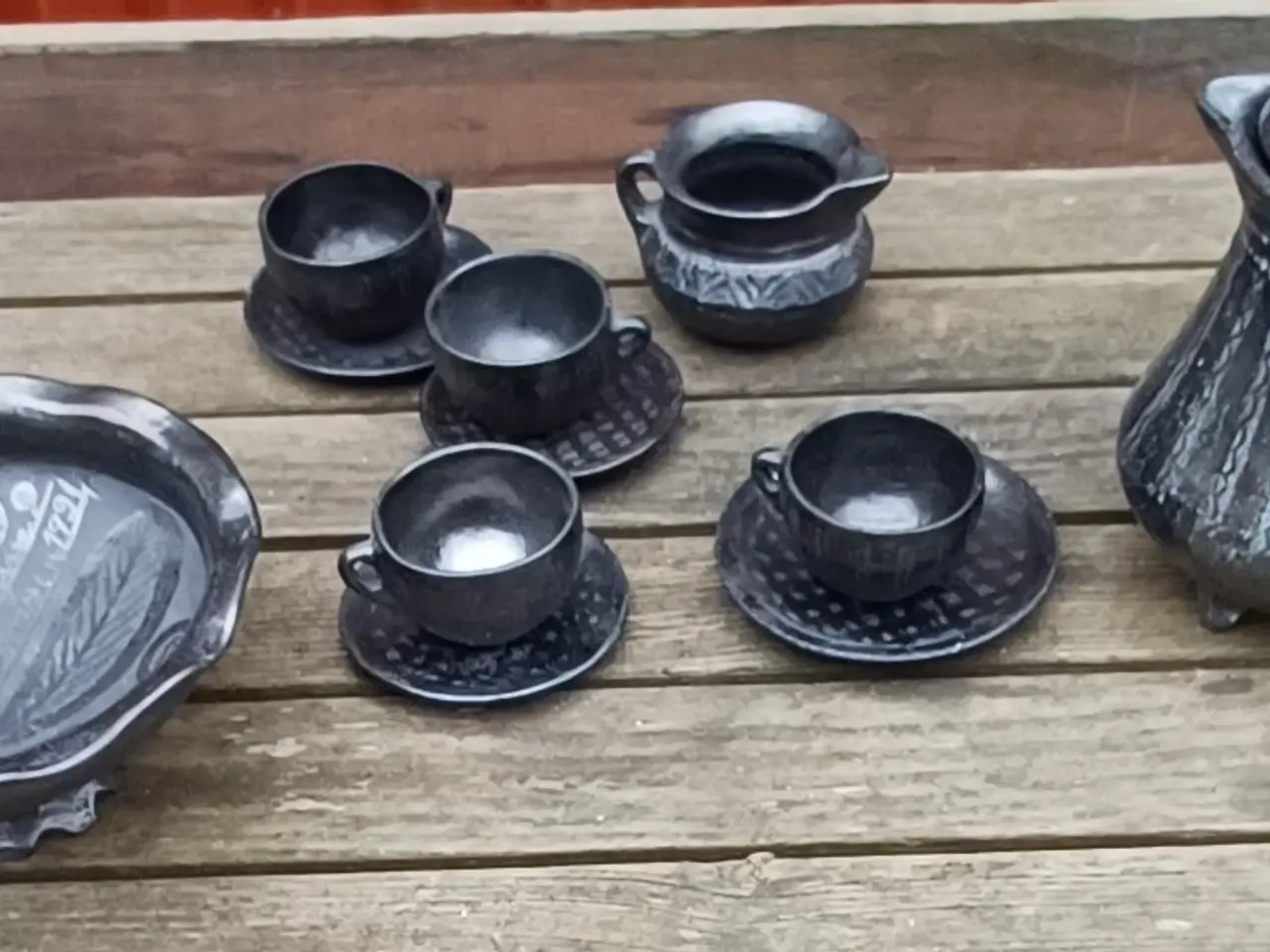 Billede 1 - Antikt jydepotte-kaffestel, dele.