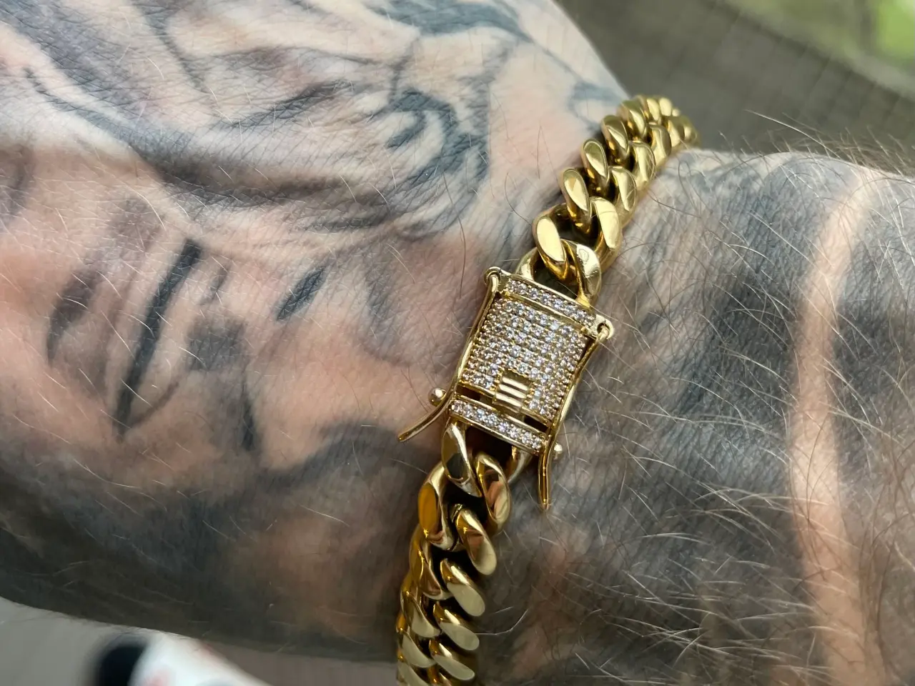 Billede 4 - 8mm goldfilled pansersæt med sten i låsen 