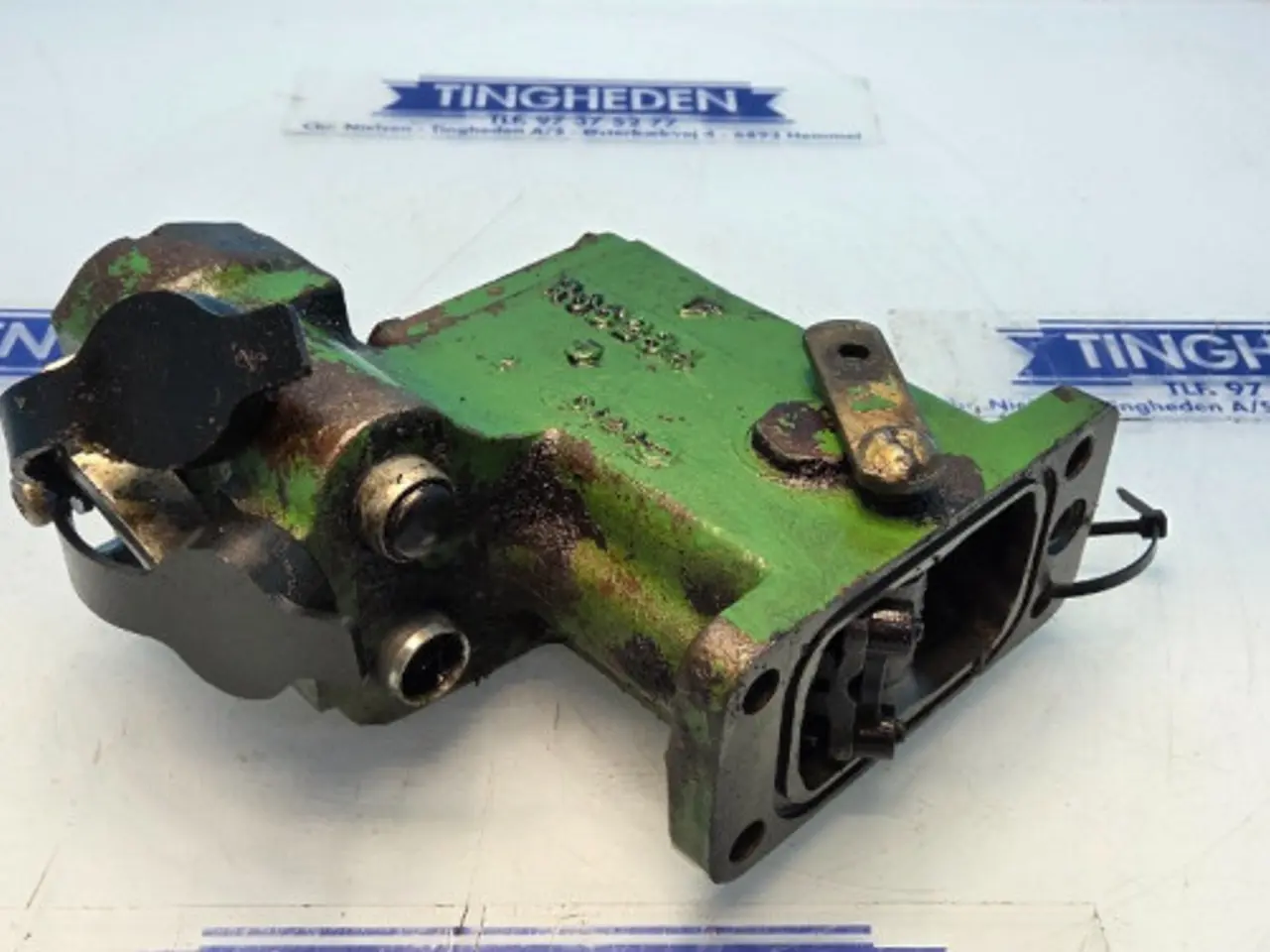 Billede 2 - John Deere 4040 Ventil AR82561
