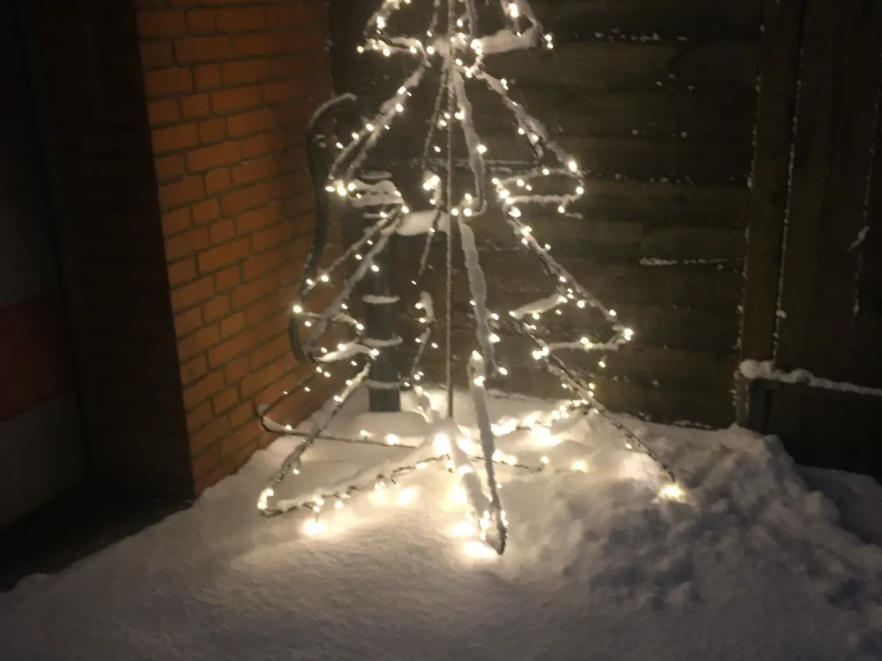 Billede 1 - Juletræ