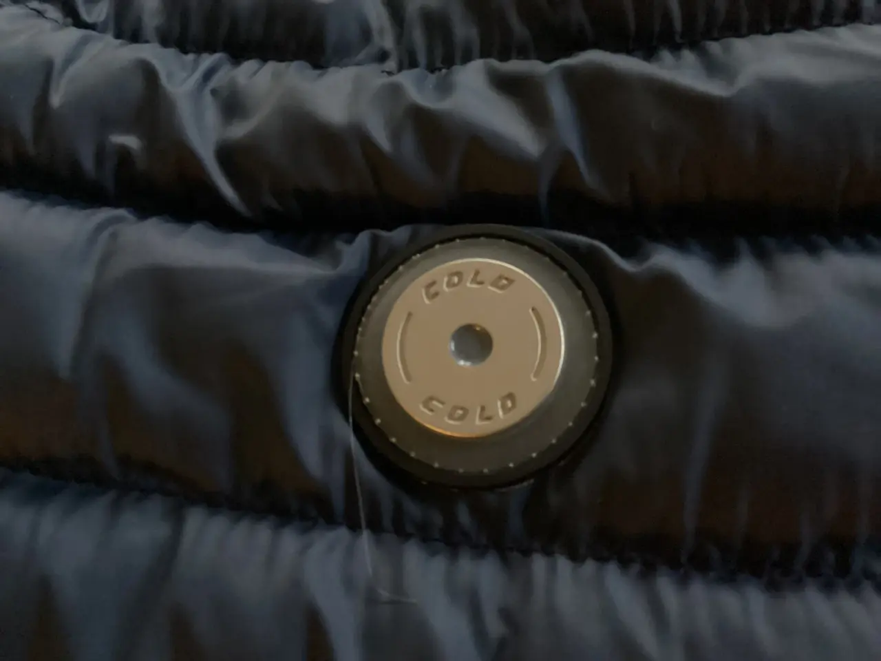 Billede 1 - Varm vende-jakke fra COLD