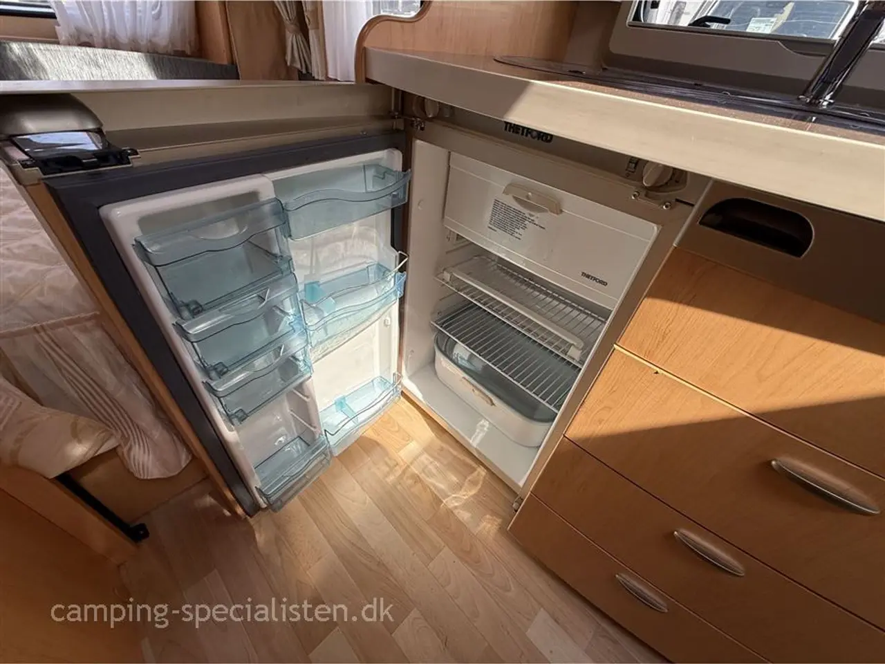Billede 7 - 2007 - Hobby De Luxe 450 UF   2007 Hobby 450 UF De Luxe - Se den nu hos Camping-Specialisten.dk