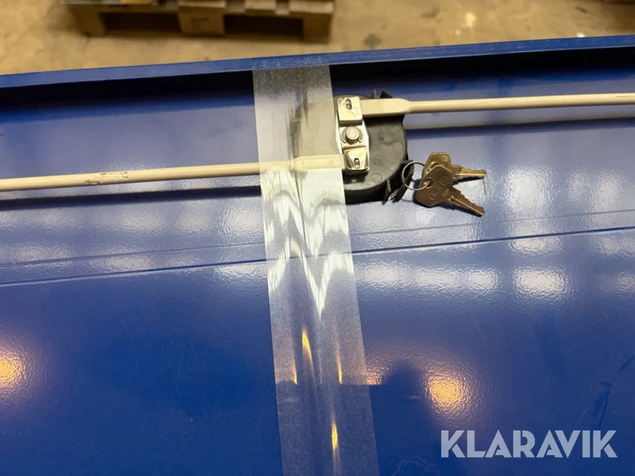 Billede 6 - Metalskab inkl 5 hylder