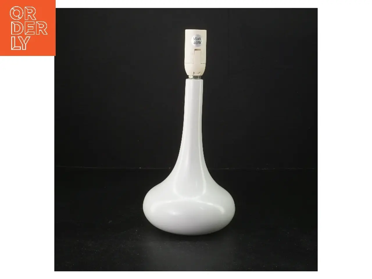 Billede 1 - Bordlampe i hvid fra Mark Sljd (str. 25 cm)