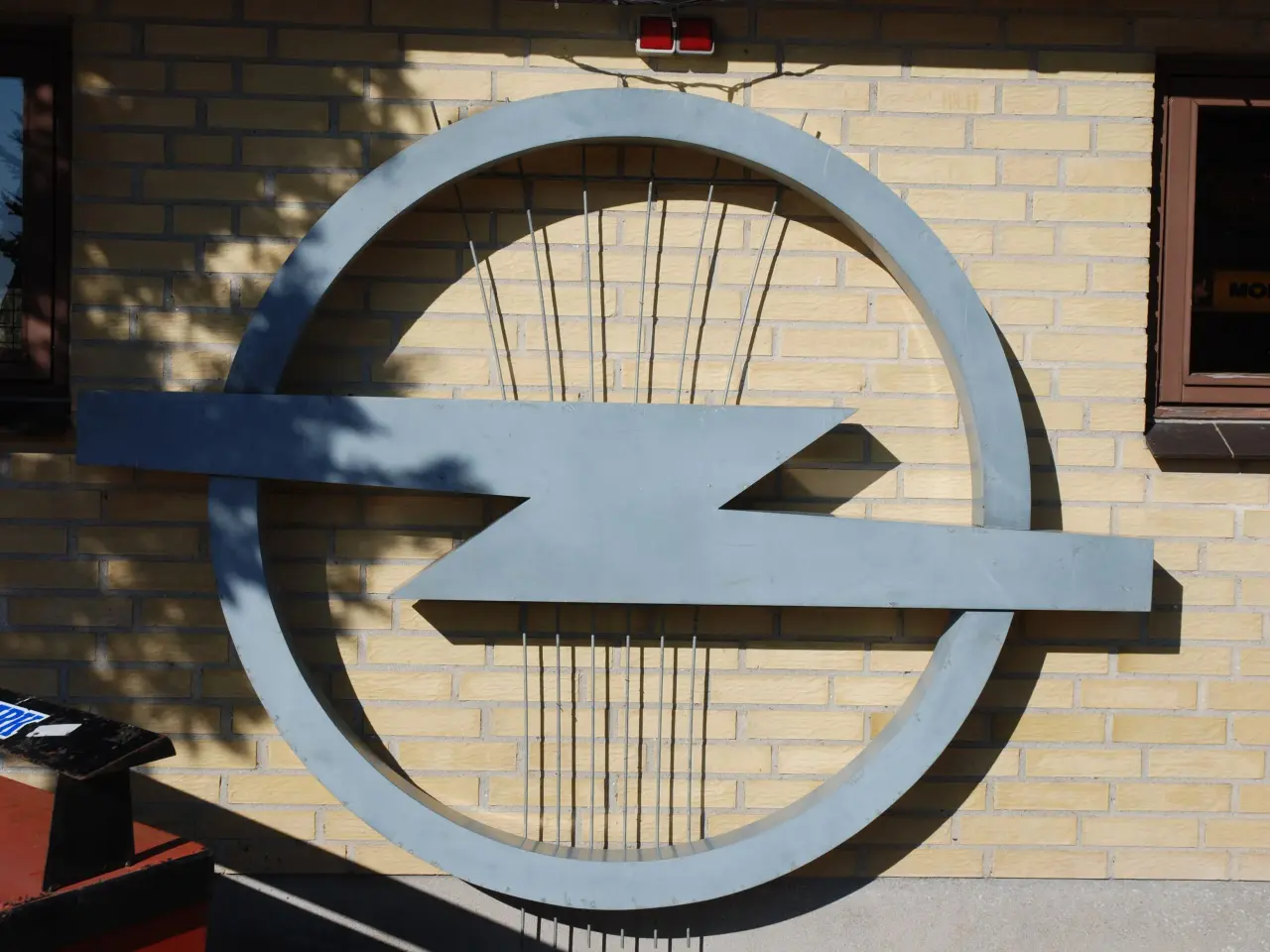 Billede 1 - OPEL  gammelt FORHANDLERSKILT