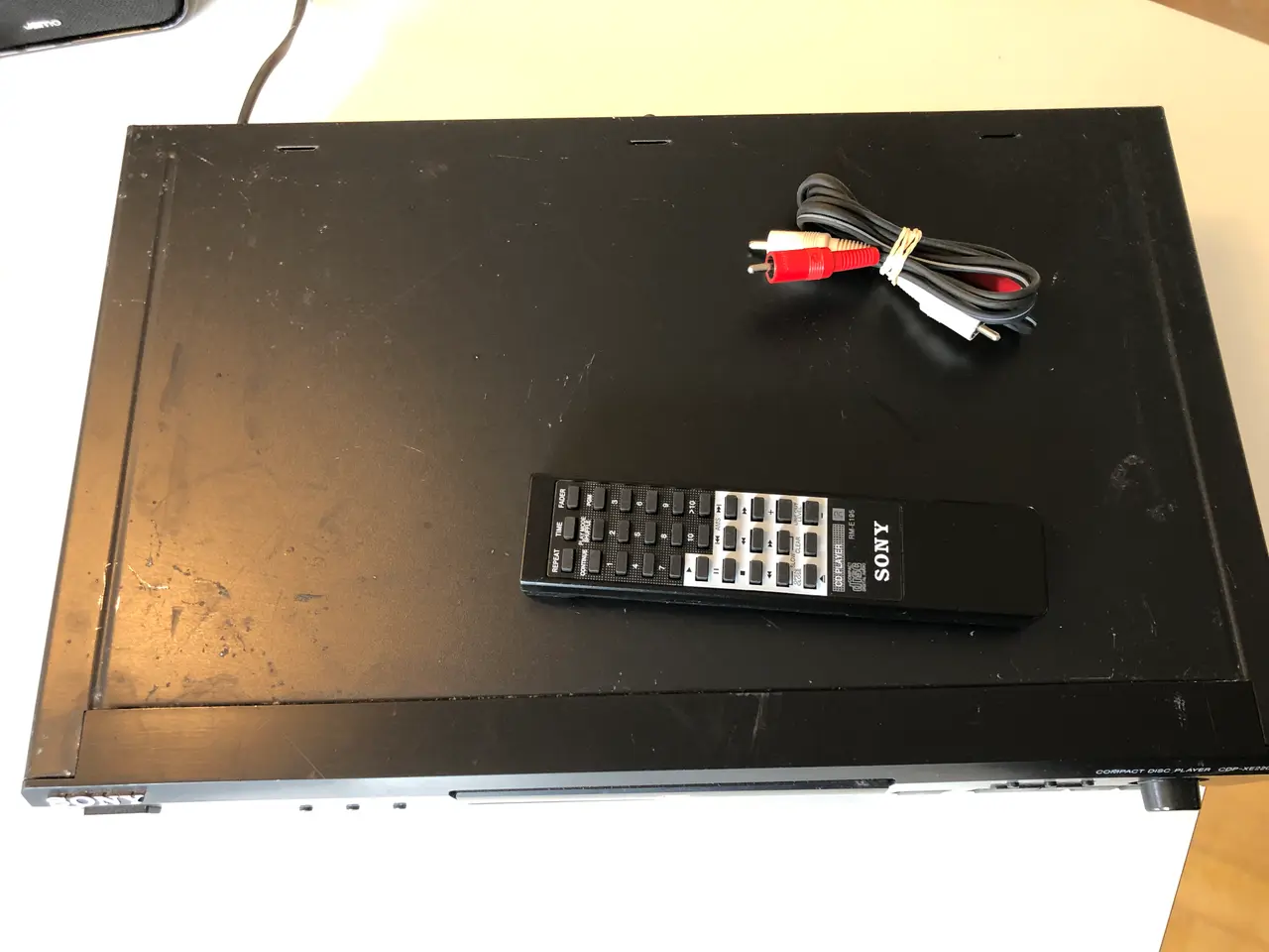 Billede 1 - Sony CD afspiller model CDP-XE220