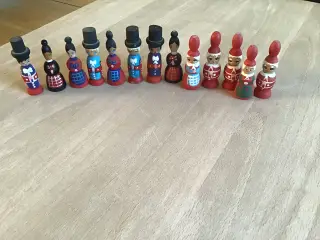 Eigenbrod små træfigurer/ nisset. Pr stk 55kr