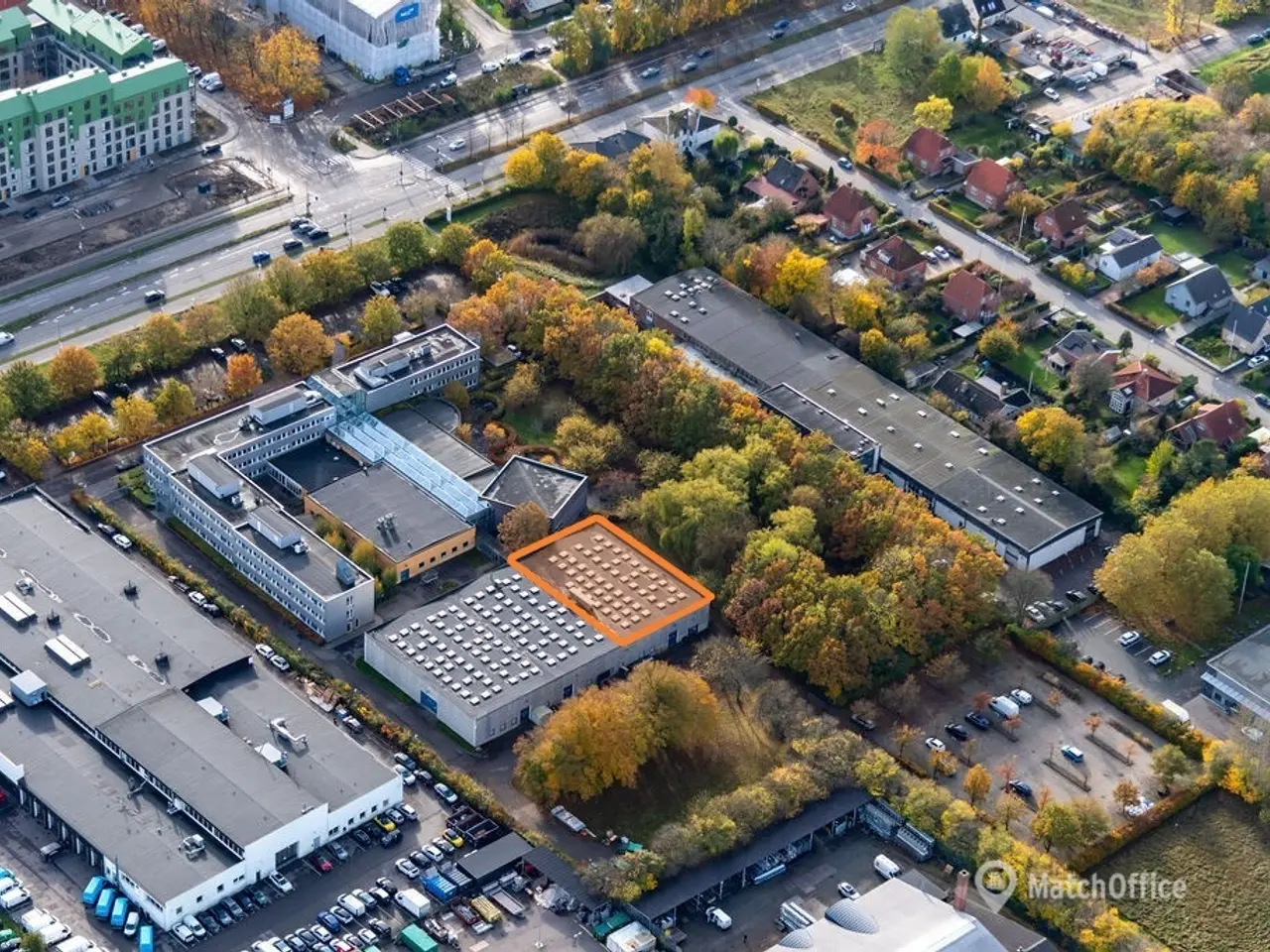 Billede 6 - 813 m² højloftet lagerhal på indhegnet grund