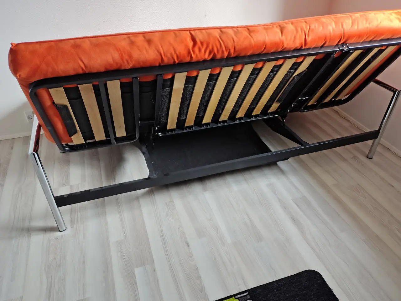Billede 3 - Innovation Living sovesofa i fræk farvekombination