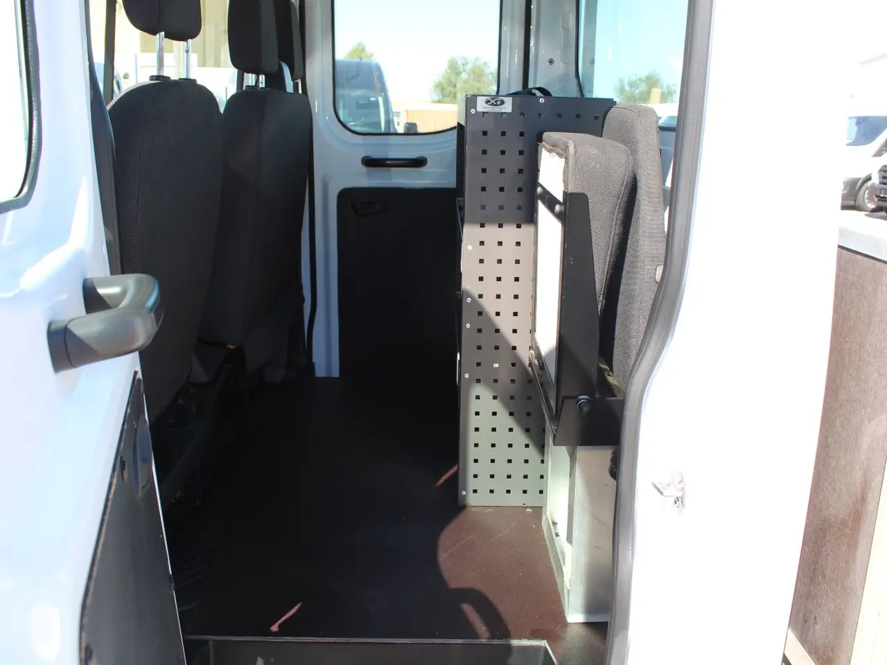 Billede 6 - Ford Transit 350 L4 Chassis 2,0 TDCi 170 Mandskabsvogn m/lad RWD