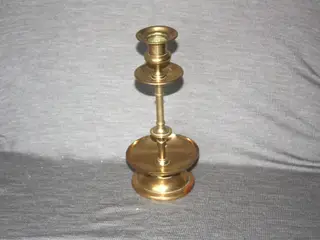 Lysestage med patina højde 21 cm