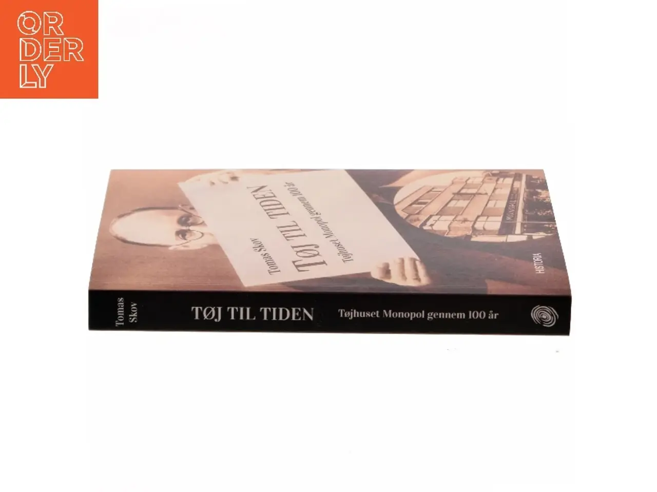 Billede 2 - Tøj til tiden : tøjhuset Monopol gennem 100 år af Tomas Skov (Bog)
