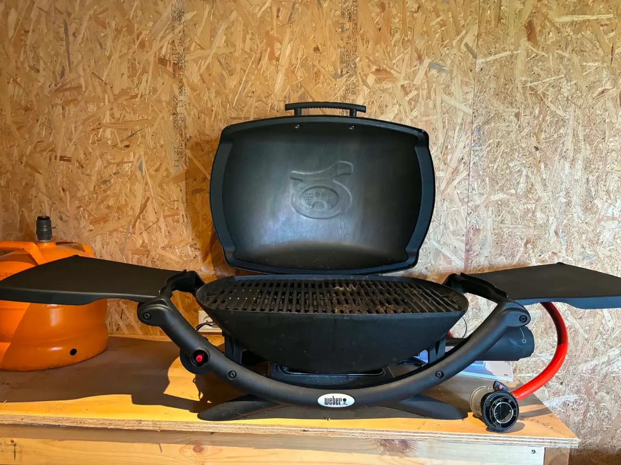 Billede 4 - Weber gasgrill Q2000 BLK med overtræk