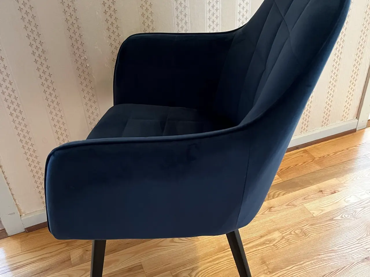 Billede 2 - Blå velour stol
