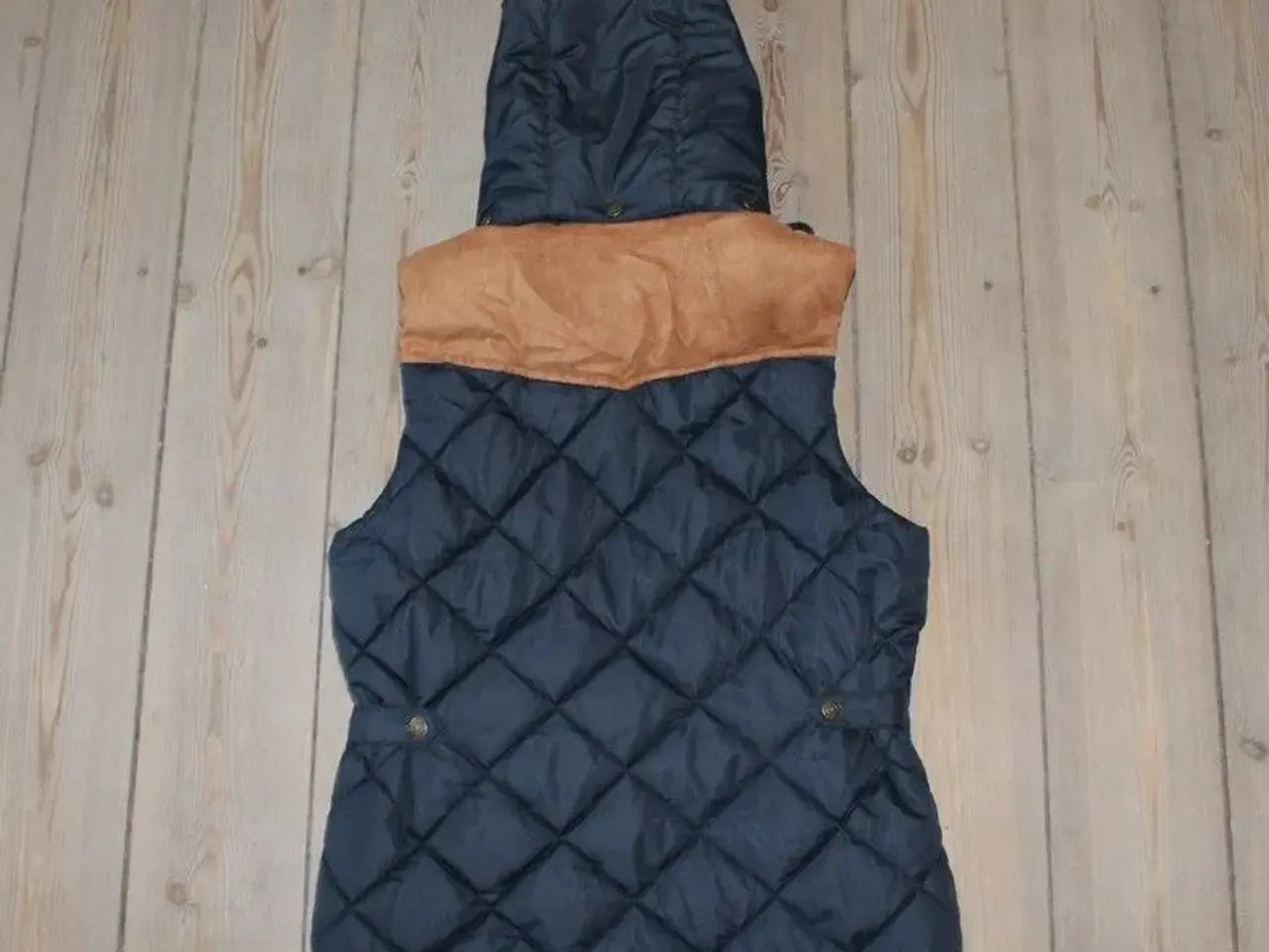 Billede 2 - Vest, NY, str 38