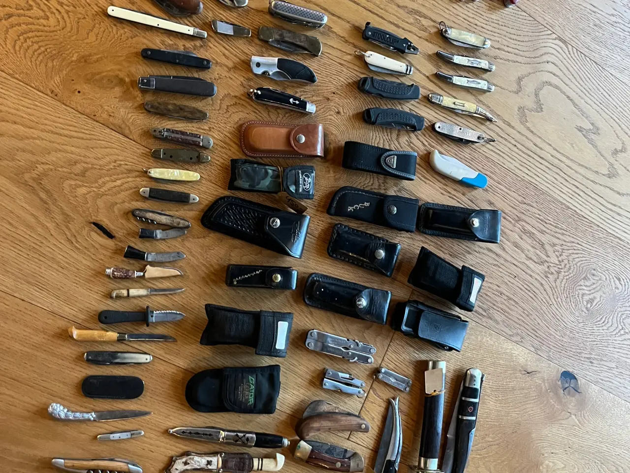 Billede 1 - Stor knivsamling