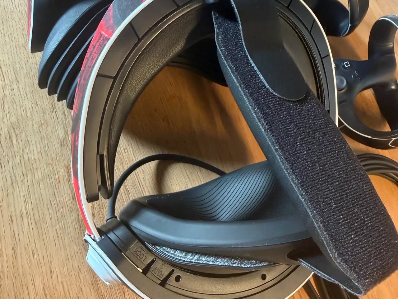 Billede 3 - PS VR2 pakke med ladestation og opgraderet rem