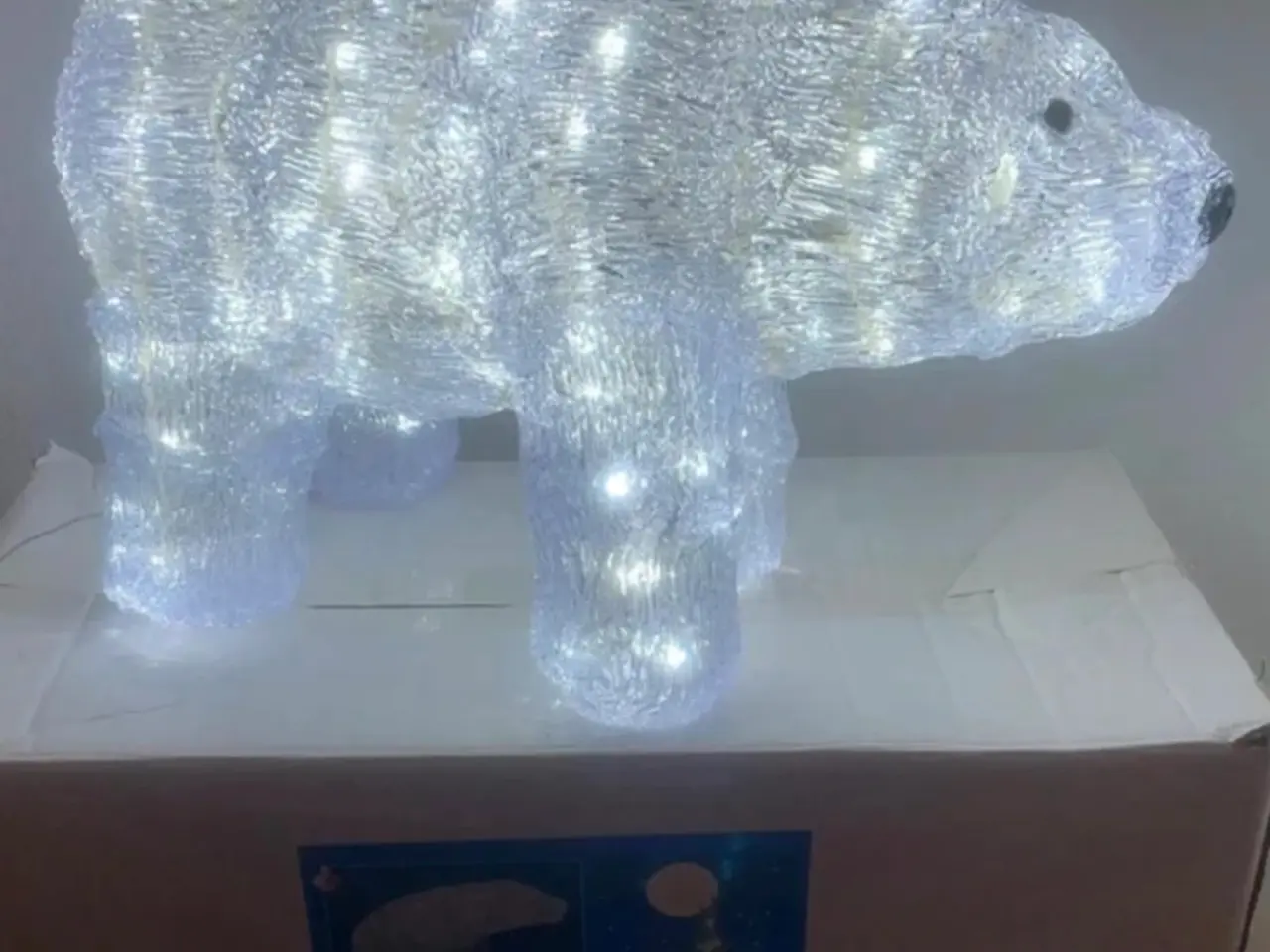 Billede 1 - isbjørn med led-lys