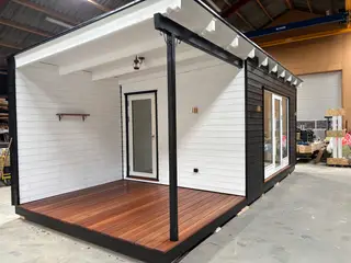Anneks 17,5 M2 + terrasse. Helårs isoleret.