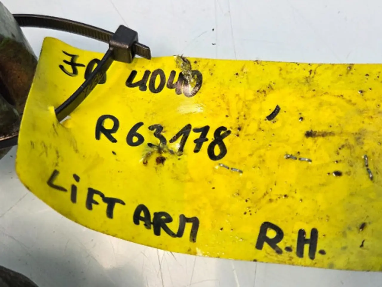 Billede 13 - John Deere 4040 Liftarm R. R63178