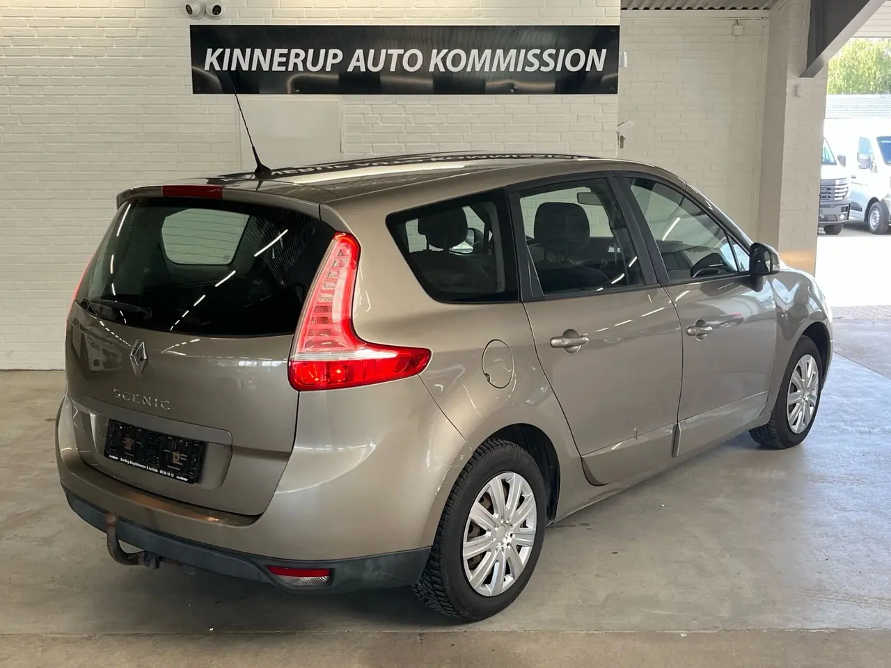Billede 2 - Renault Grand Scénic 7 pers. 1,6 16V Authentique 110HK 6g