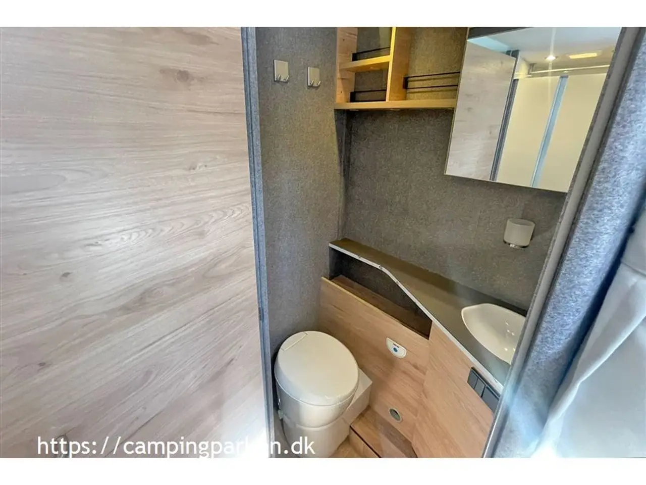 Billede 14 - 2024 - Dethleffs Just GO T7055 EB Lækker Dethleffs autocamper med enkeltsenge, automatgear og masser af udstyr