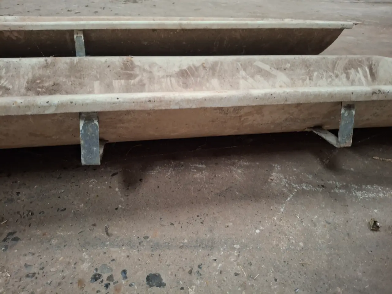 Billede 8 - Fodertrug 2 stk