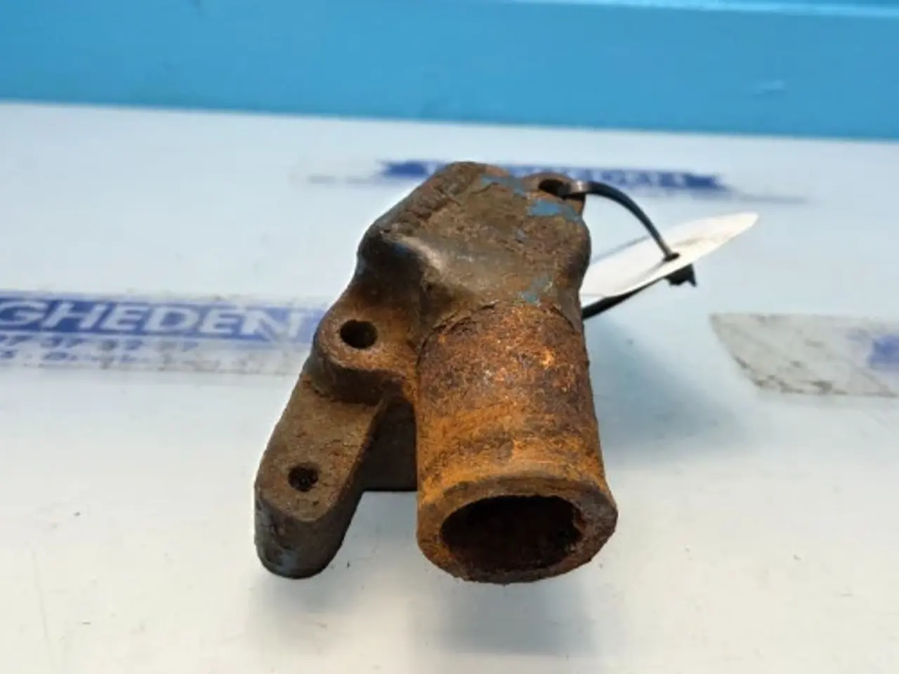 Billede 3 - Ford 4000 Thermostat Hus C7NN8594A