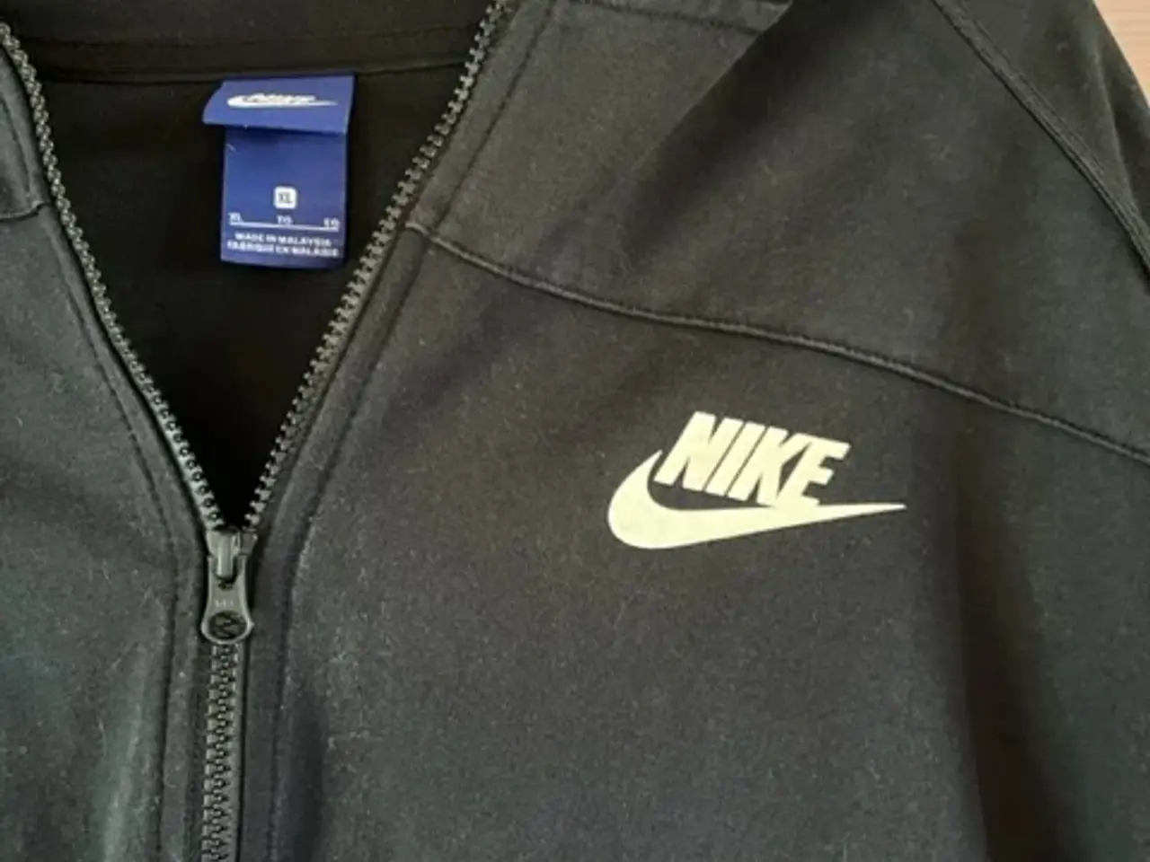 Billede 2 - Nike hættetrøje