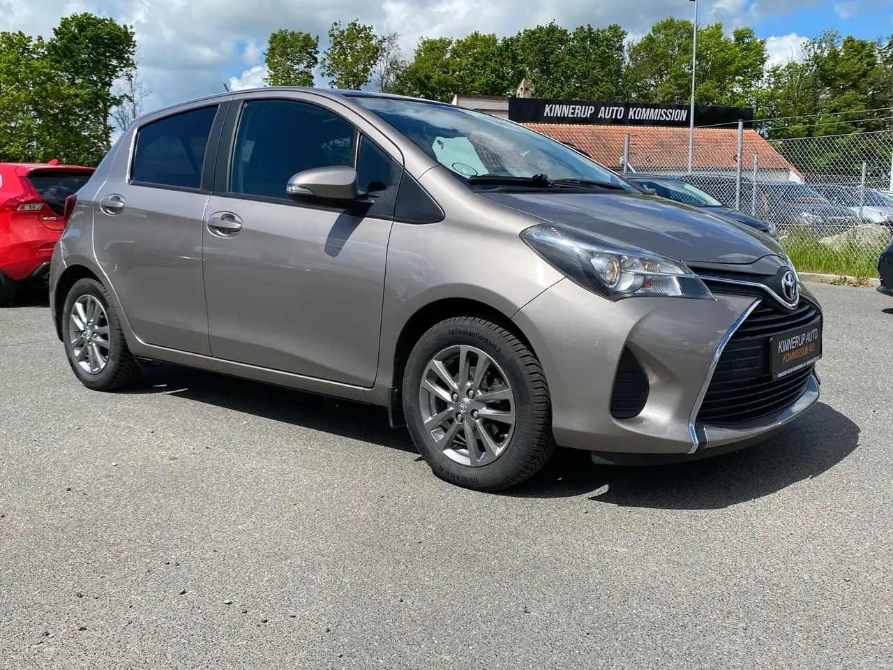 Billede 3 - Toyota Yaris 1,3 VVT-I T2 Komfort + Skyview 100HK 5d 6g