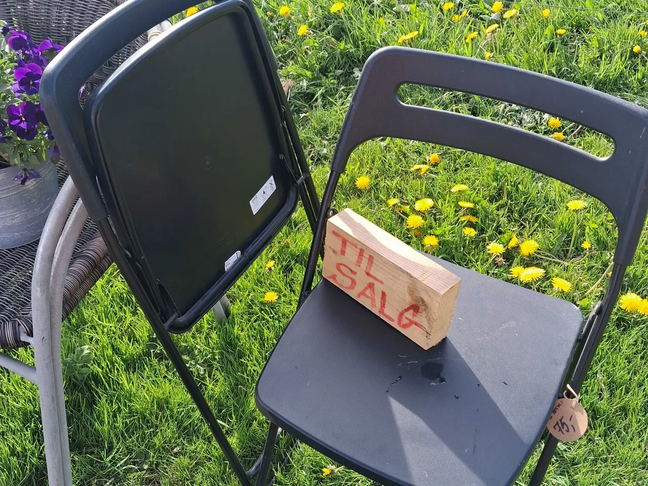 Billede 2 - Flit stole  sælges  2 stk 100 kr eller  klapsalme 