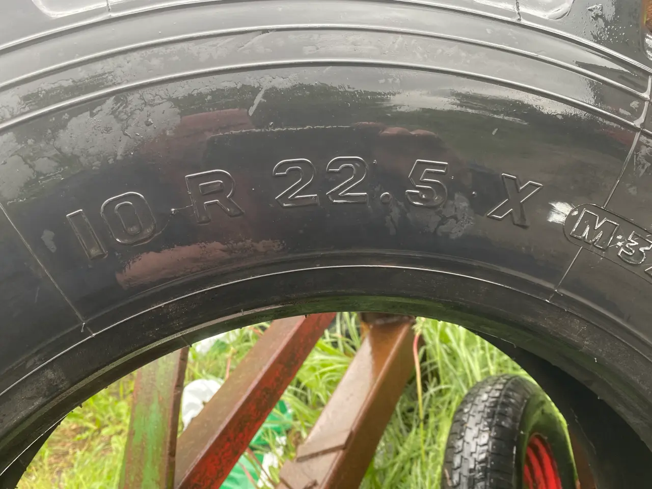 Billede 2 - Dæk, Michelin, 10 - 22.5