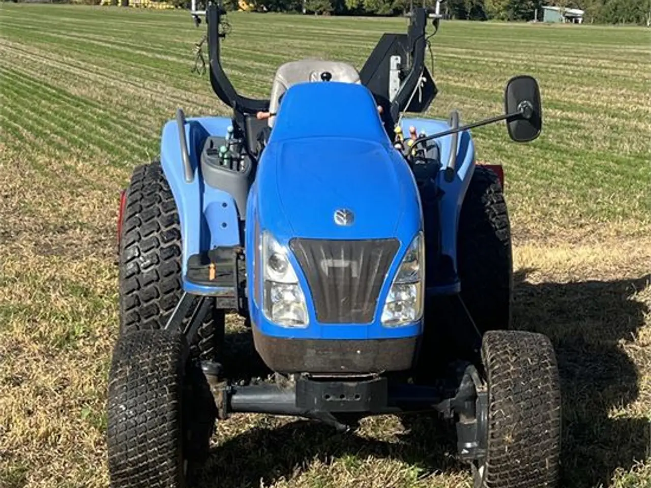 Billede 2 - New Holland Boomer 3045 - Video
