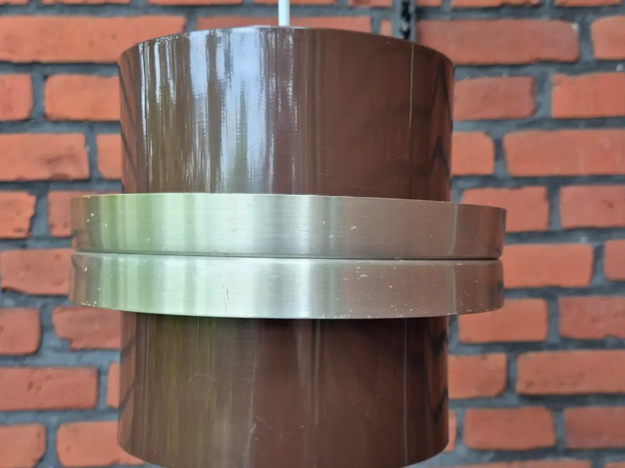 Billede 1 - Brun retrolampe med hyggeligt lys