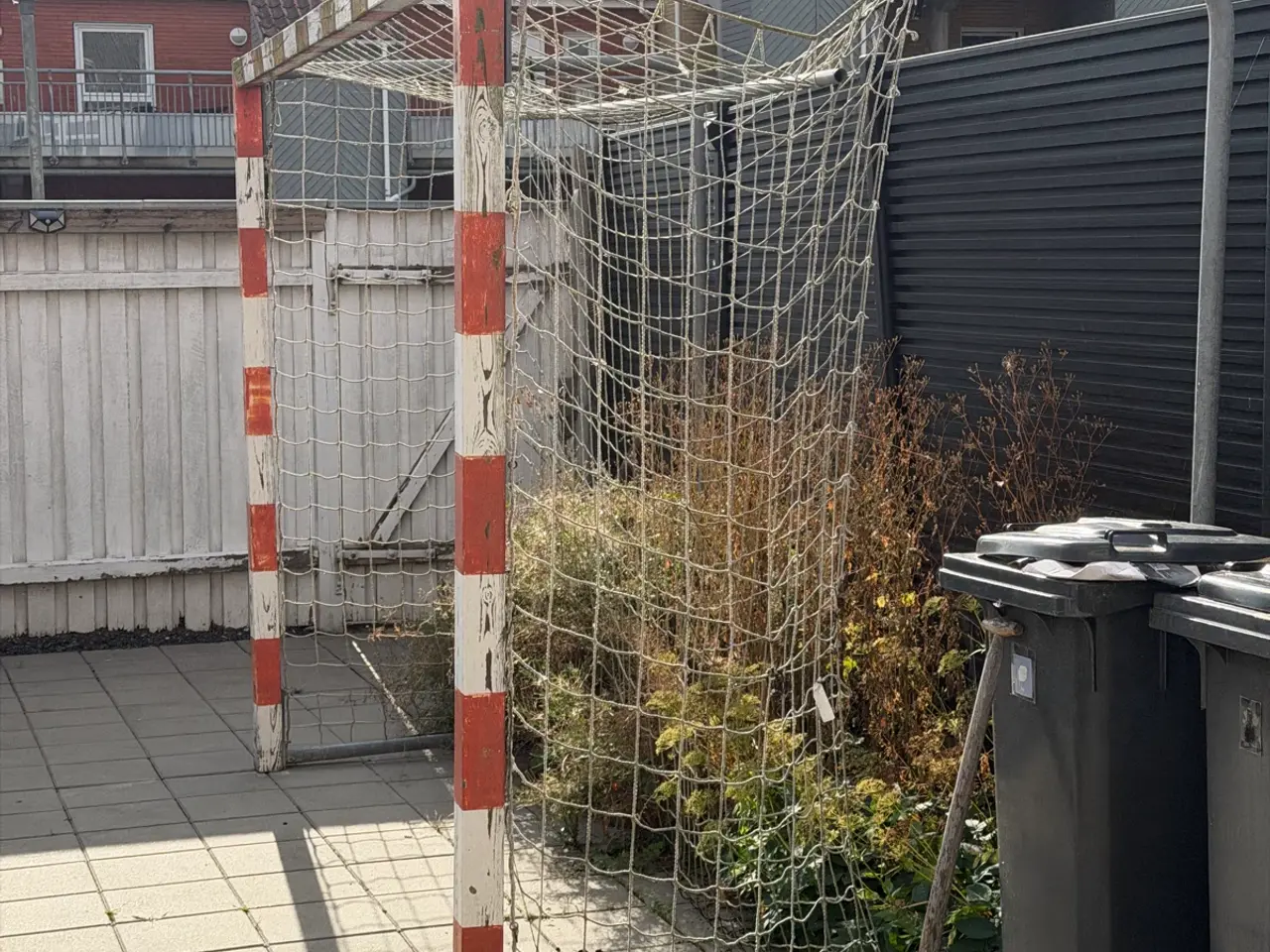 Billede 4 - Håndboldmål i træ og metal med net.