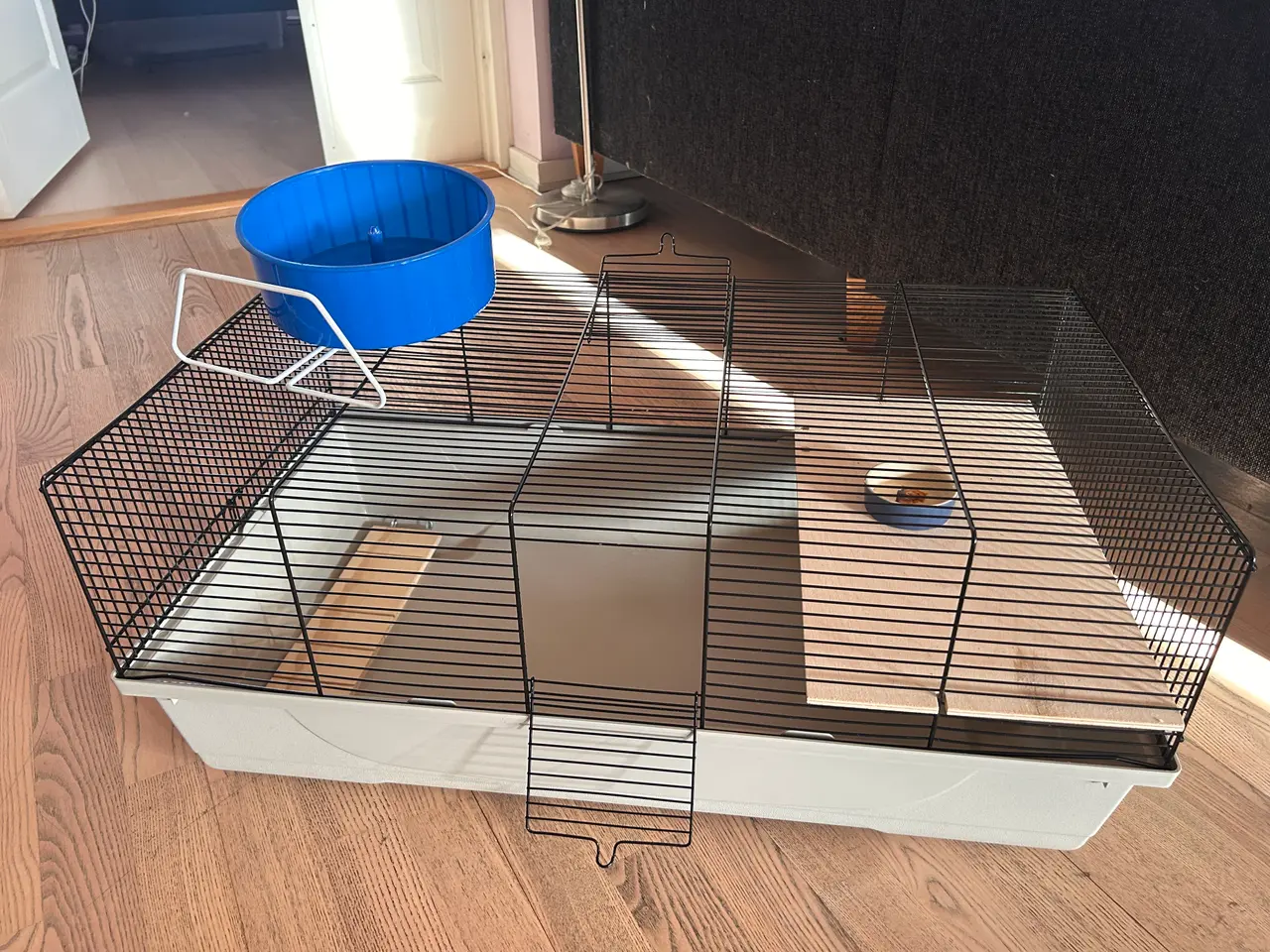 Billede 1 - Hamster bur m tilbehør - Byd gerne
