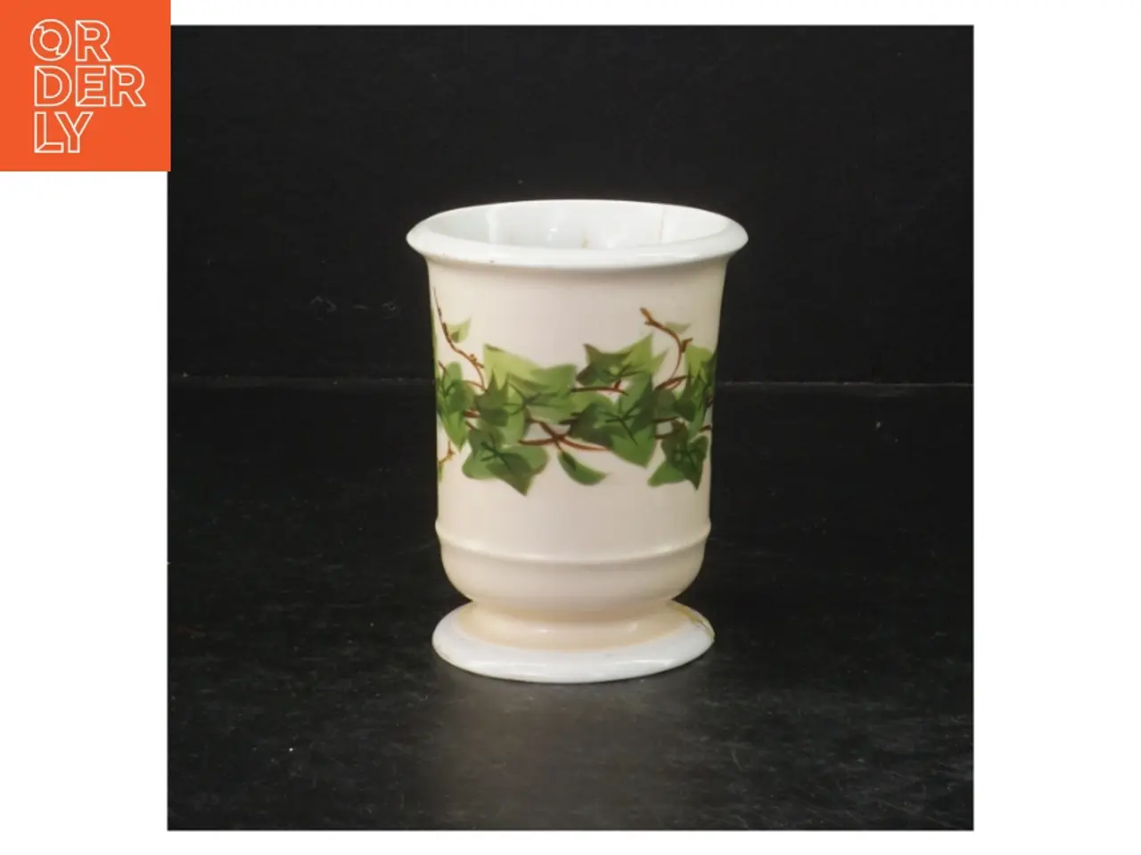 Billede 1 - vase fra B&G (str. Ø. 8 cm. længde, 10 cm)