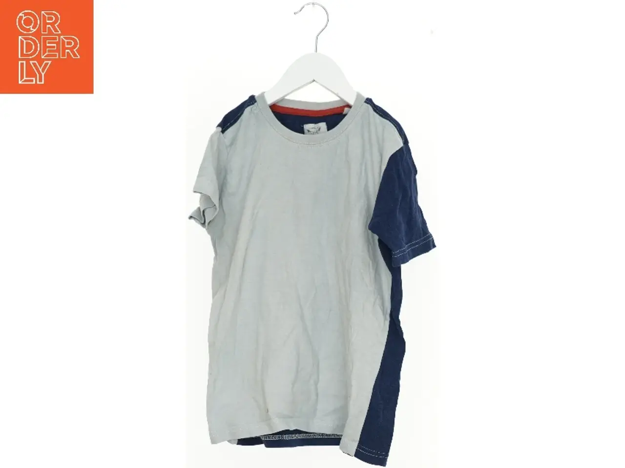 Billede 1 - T-shirt med kontrastærmer fra Another (str. 140)