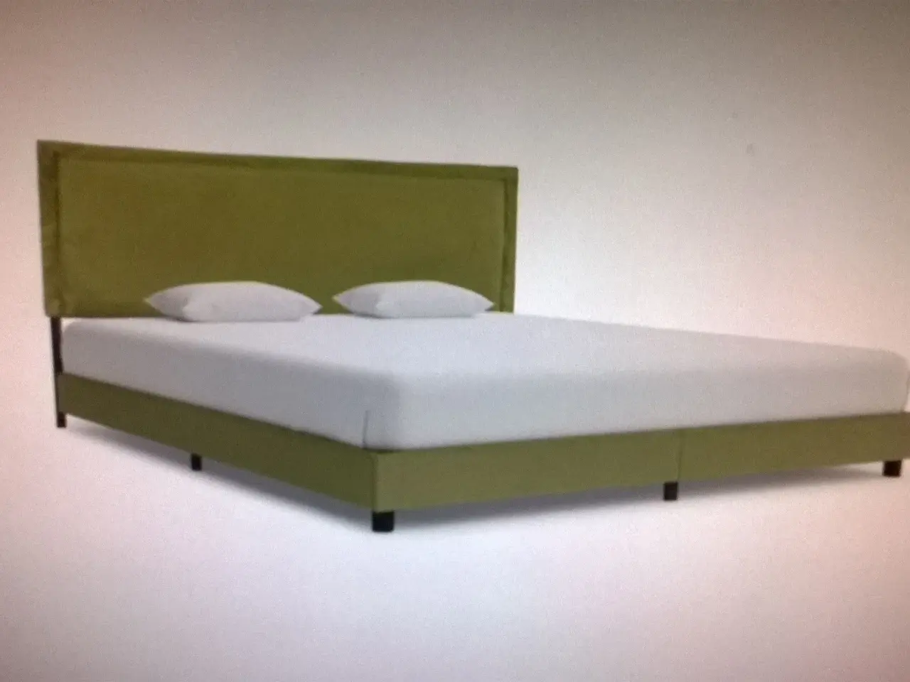 Billede 1 - Nyt sengestel med gavl 180x200 cm grøn (priskup)