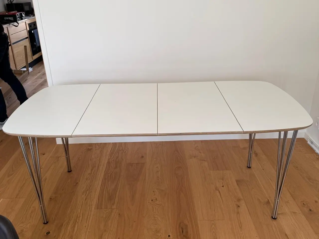Billede 3 - Spisebord m. udtræk, 90→182 cm (4-8 pers.) / Exten