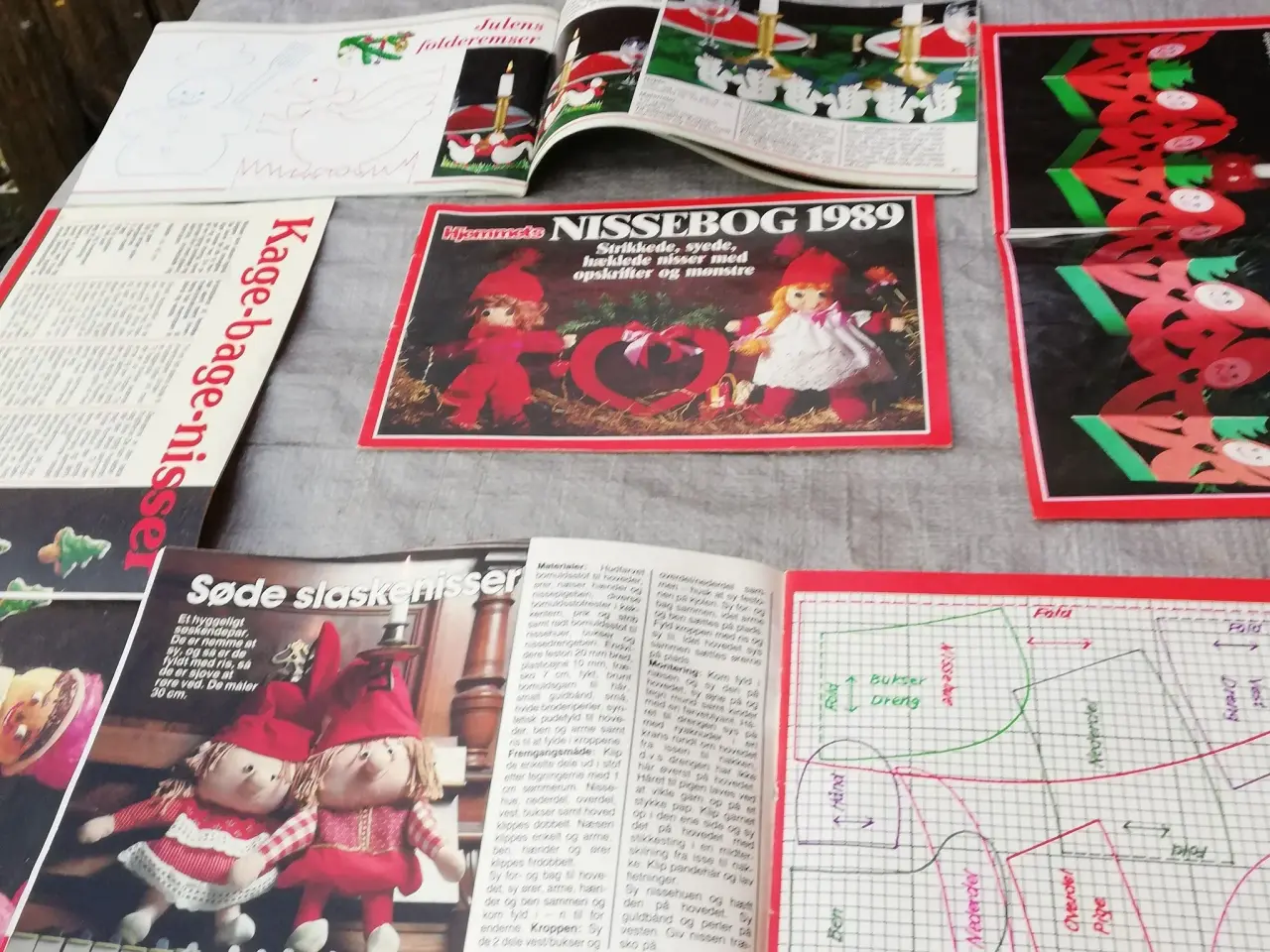 Billede 5 - Hjemmets nissebøger 1988-1992.