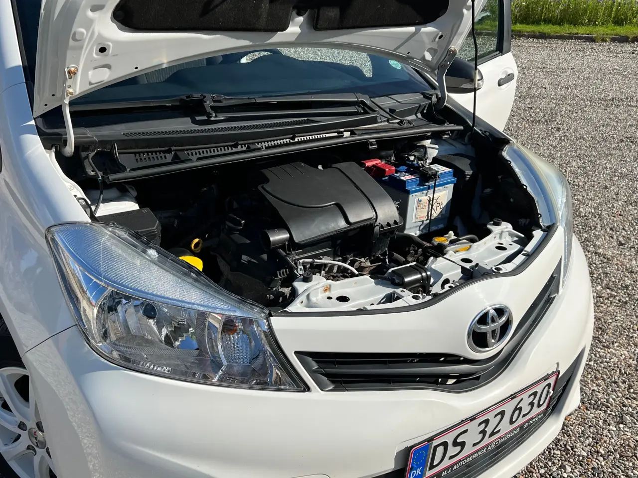Billede 4 - Velholdt Toyota Yaris med lavt kilometer tal